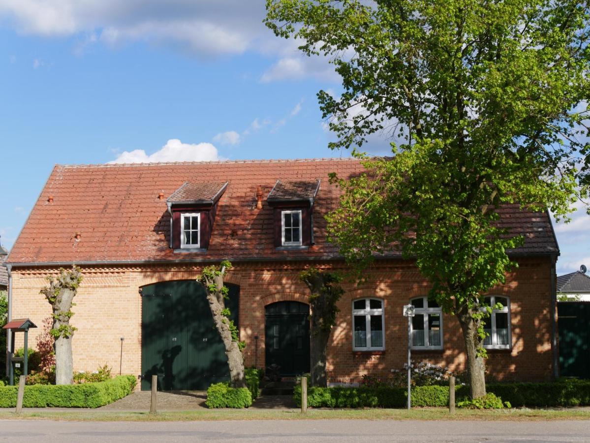 Lindenhof, Wohnung 1, Giebel Vipperow 外观 照片