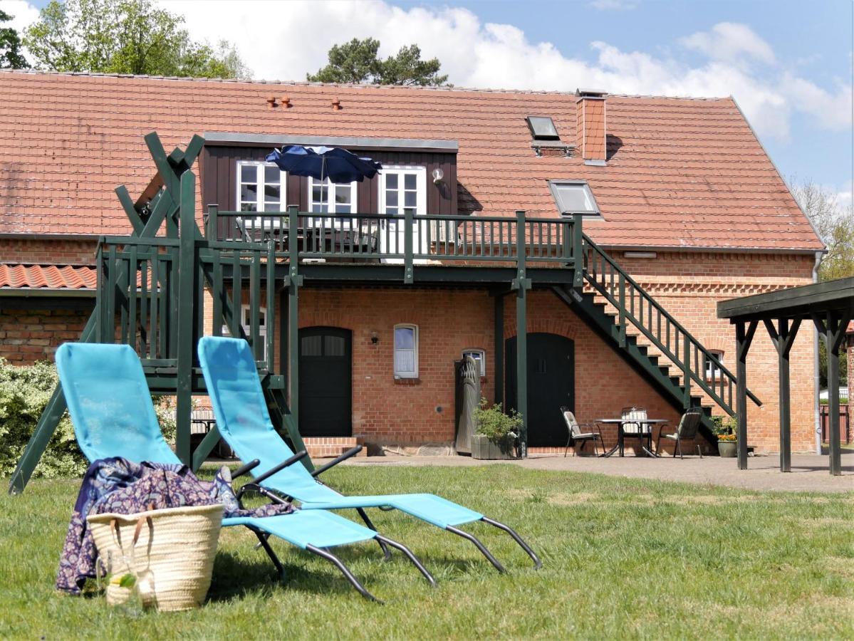 Lindenhof, Wohnung 1, Giebel Vipperow 外观 照片